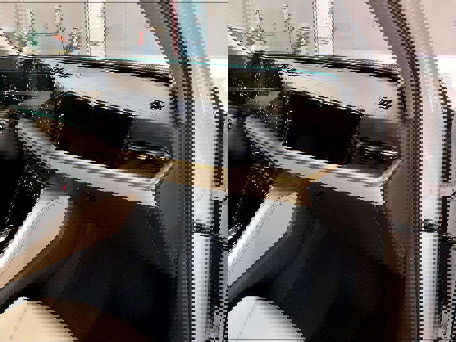 Certified 2025 Audi Q5 Premium Plus w/ Premium Plus image 17