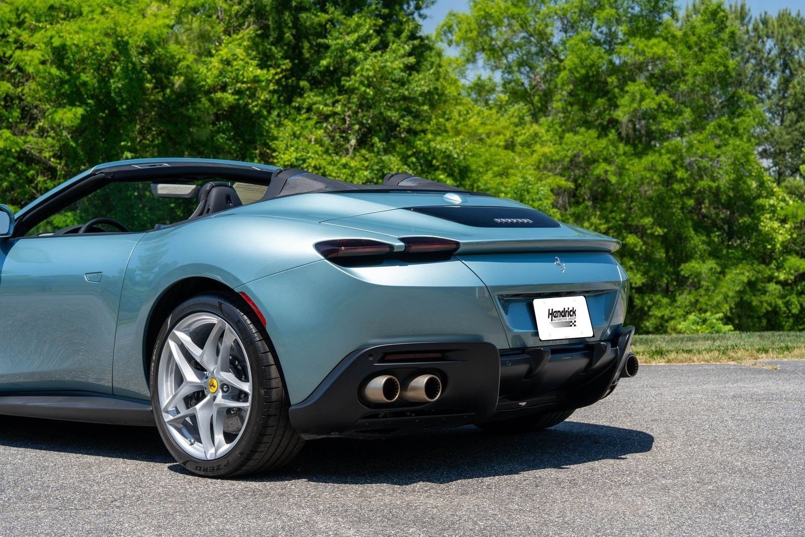 Used 2024 Ferrari Roma Spider RWD image 22