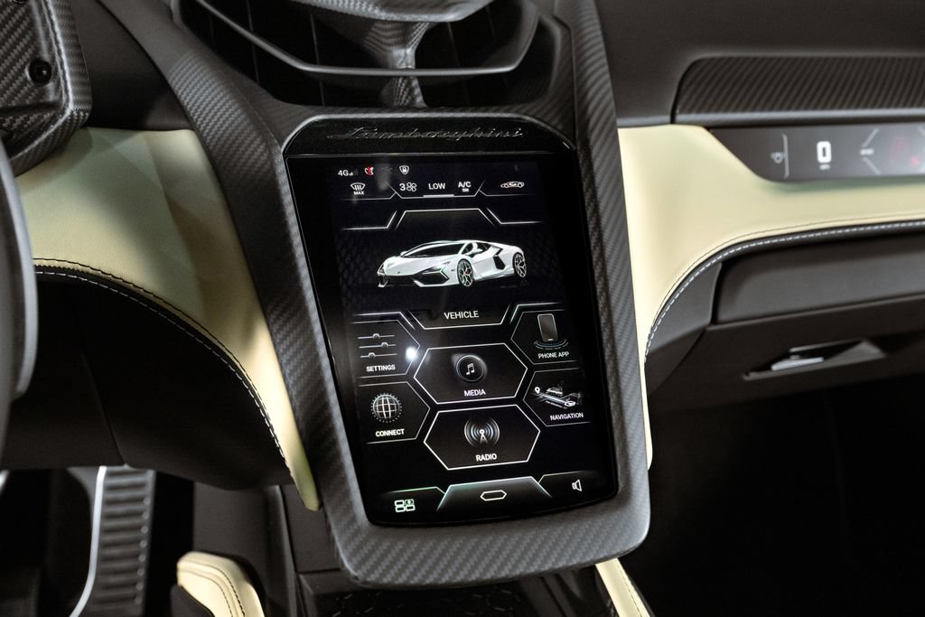Used 2024 Lamborghini Revuelto AWD/4WD image 43