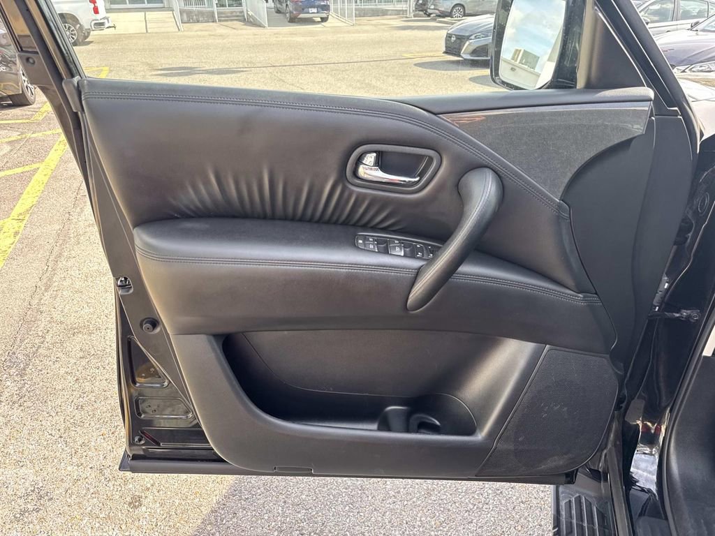 Used 2023 Nissan Armada SV image 20