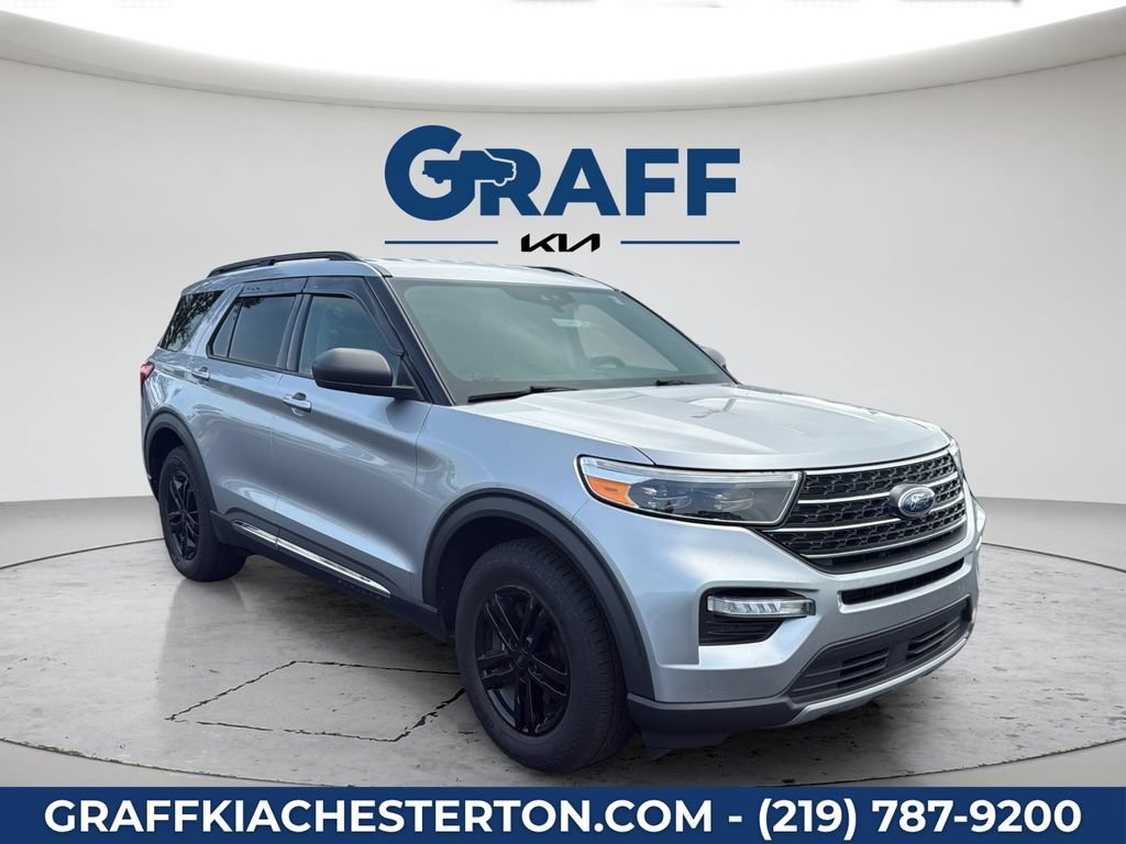 Used 2021 Ford Explorer XLT w/ Equipment Group 202A AWD/4WD image 11