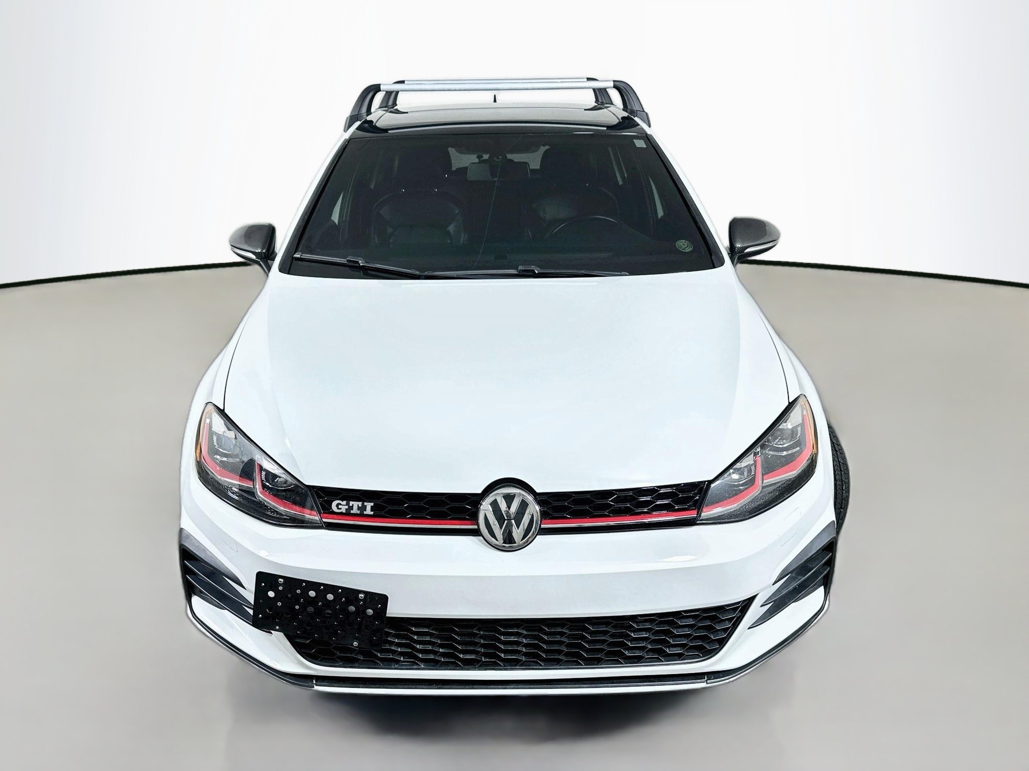 Used 2018 Volkswagen GTI SE w/ SE Leather Package FWD image 2