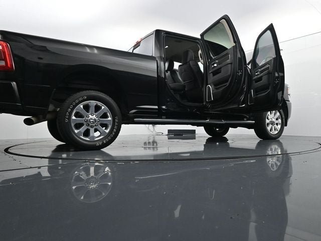 Used 2023 RAM 3500 Laramie AWD/4WD image 39