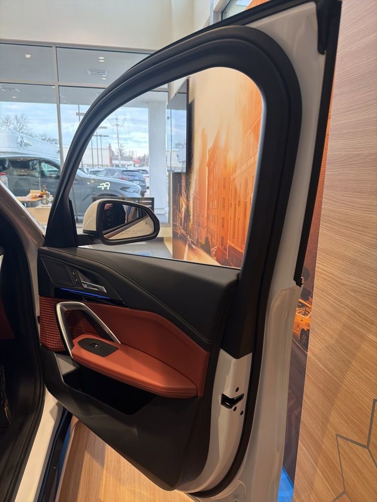 New 2026 BMW X1 xDrive28i w/ Technology Package image 15