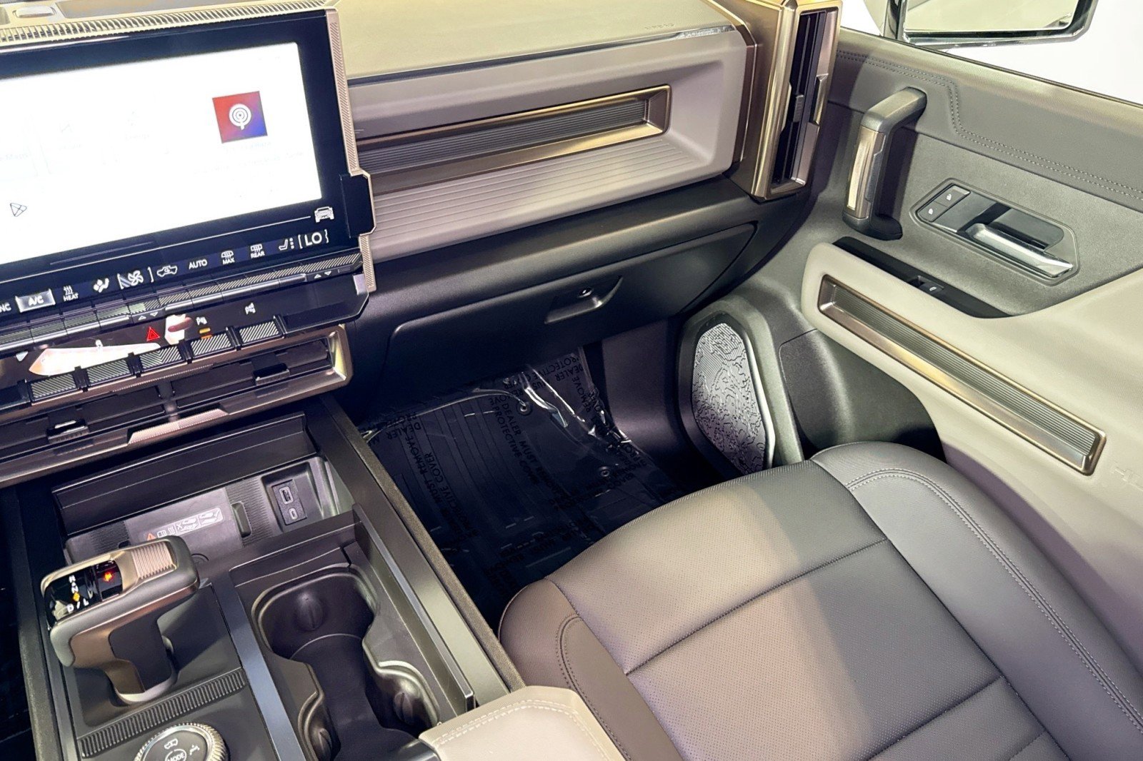 Used 2025 GMC Hummer EV 3X w/ LPO, Sport Package AWD/4WD image 21