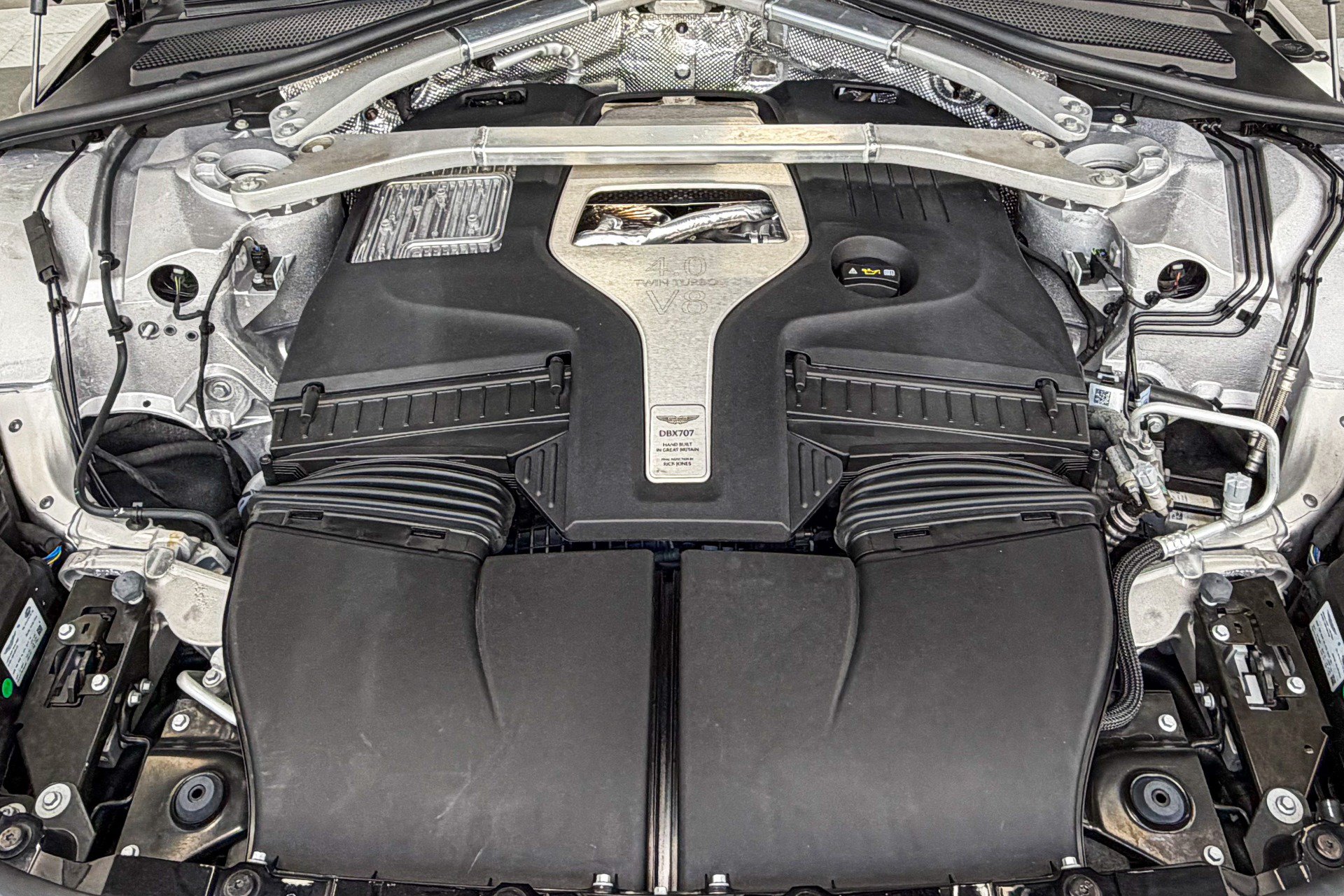 Used 2025 Aston Martin DBX 707 AWD/4WD image 12
