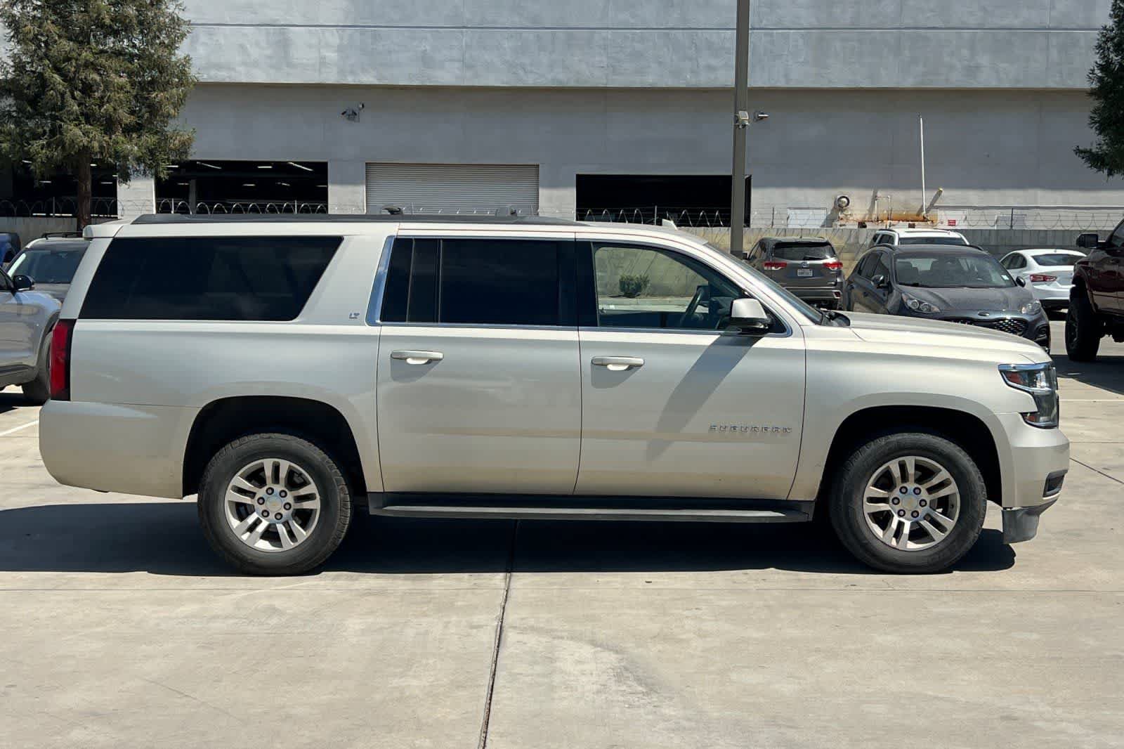 Used 2015 Chevrolet Suburban LT AWD/4WD image 9