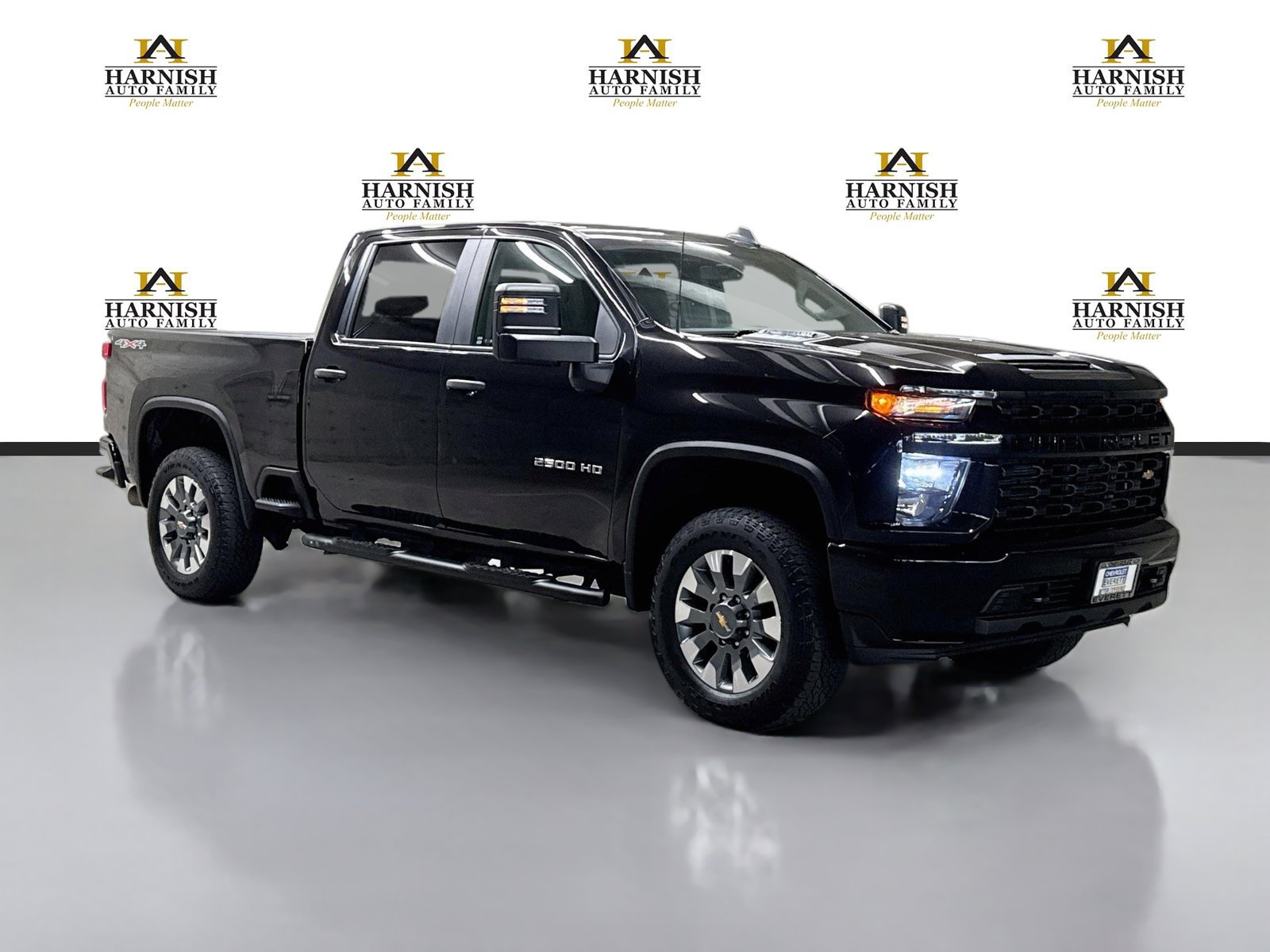 Used 2023 Chevrolet Silverado 2500 Custom w/ Custom Value Package AWD/4WD image 3