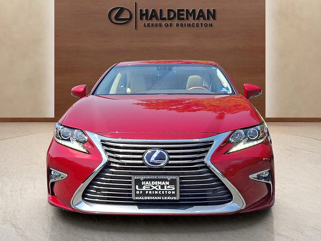 Used 2016 Lexus ES 300h w/ Navigation System Package FWD video 2