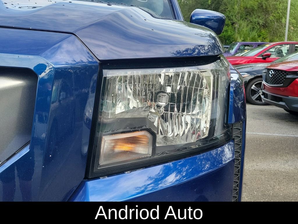 Used 2023 Nissan Frontier SV RWD image 2