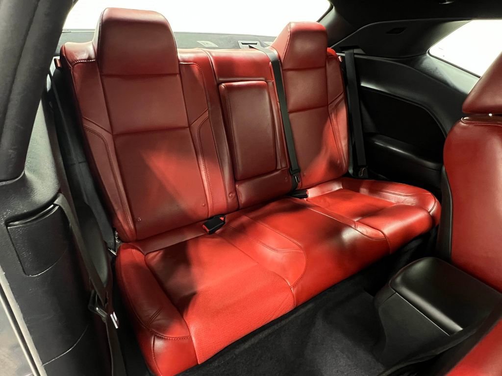 Used 2018 Dodge Challenger GT image 29