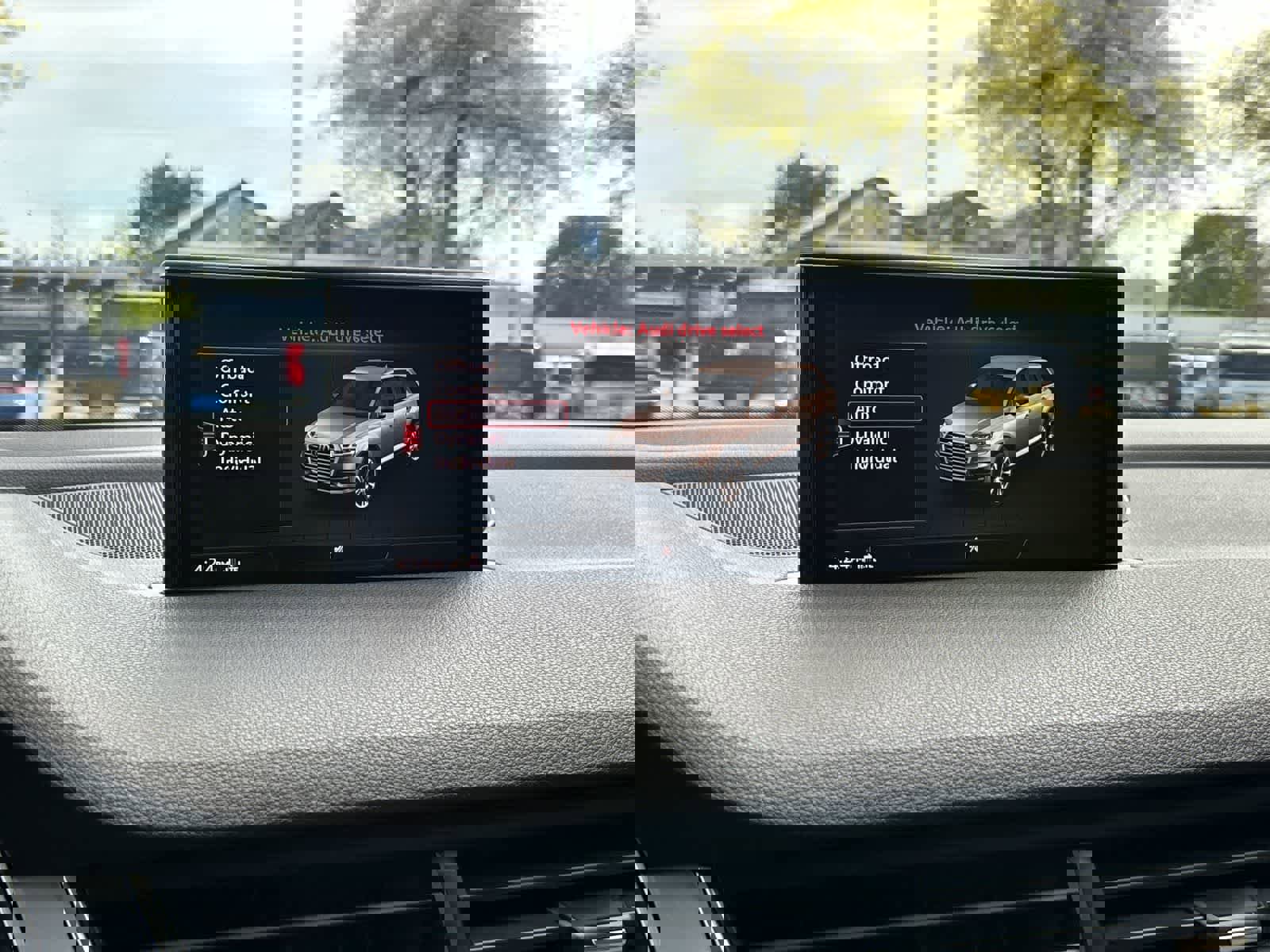 Used 2019 Audi Q7 2.0T Premium w/ Convenience Package AWD/4WD image 17