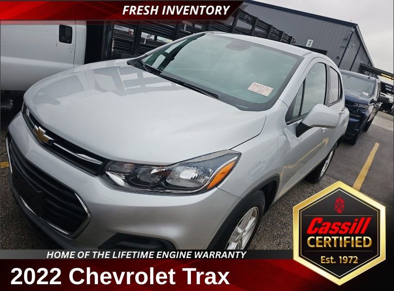 Used 2022 Chevrolet Trax LS w/ Tint and Cruise Package image 1
