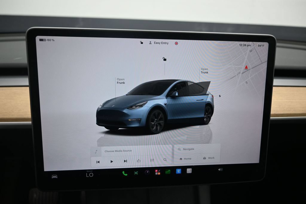 Used 2024 Tesla Model Y Long Range AWD/4WD image 12