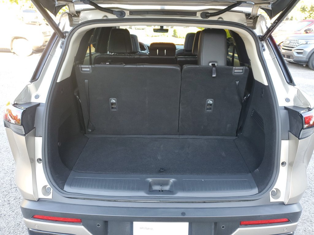 Used 2024 INFINITI QX60 Luxe w/ Vision Package FWD image 8