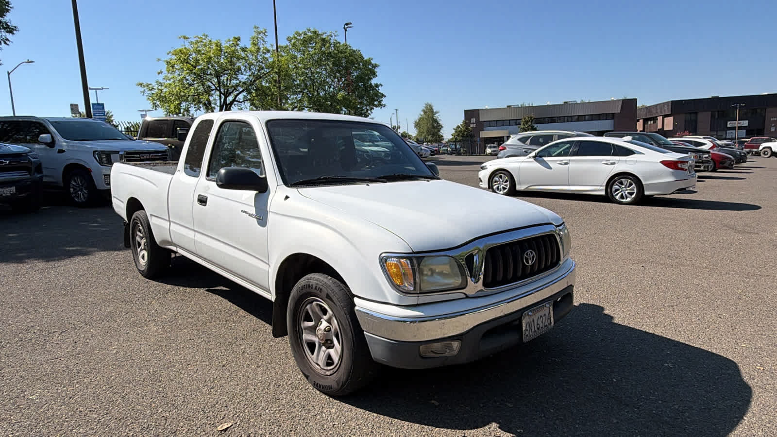 Used 2001 Toyota Tacoma 2WD Xtracab w/ SR5 Pkg w/ Chrome Pkg image 3