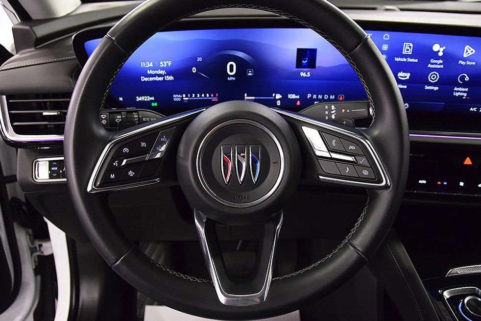 Used 2024 Buick Envision Preferred image 17