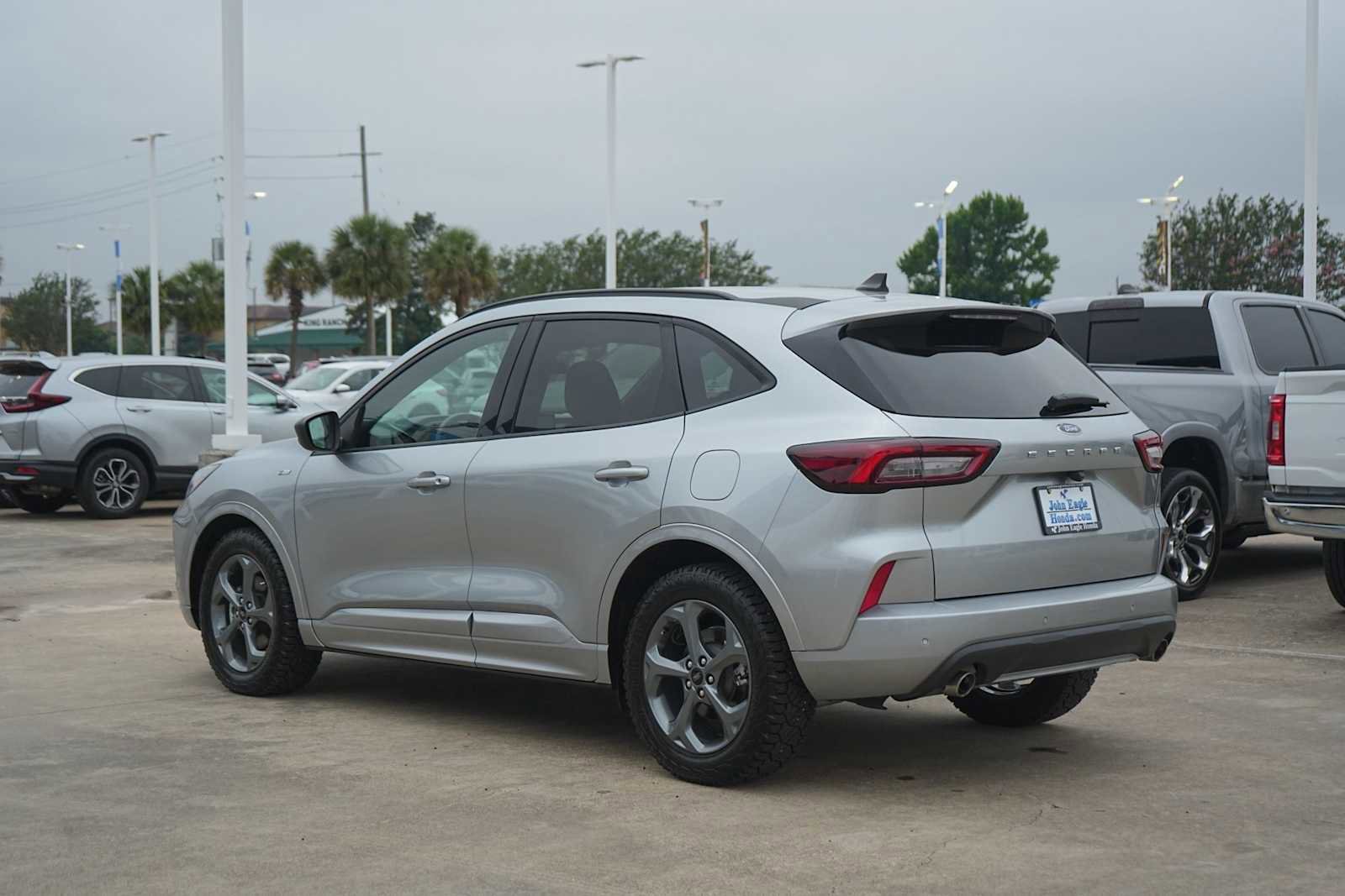 Used 2023 Ford Escape ST-Line w/ Tech Pack #1 FWD image 4
