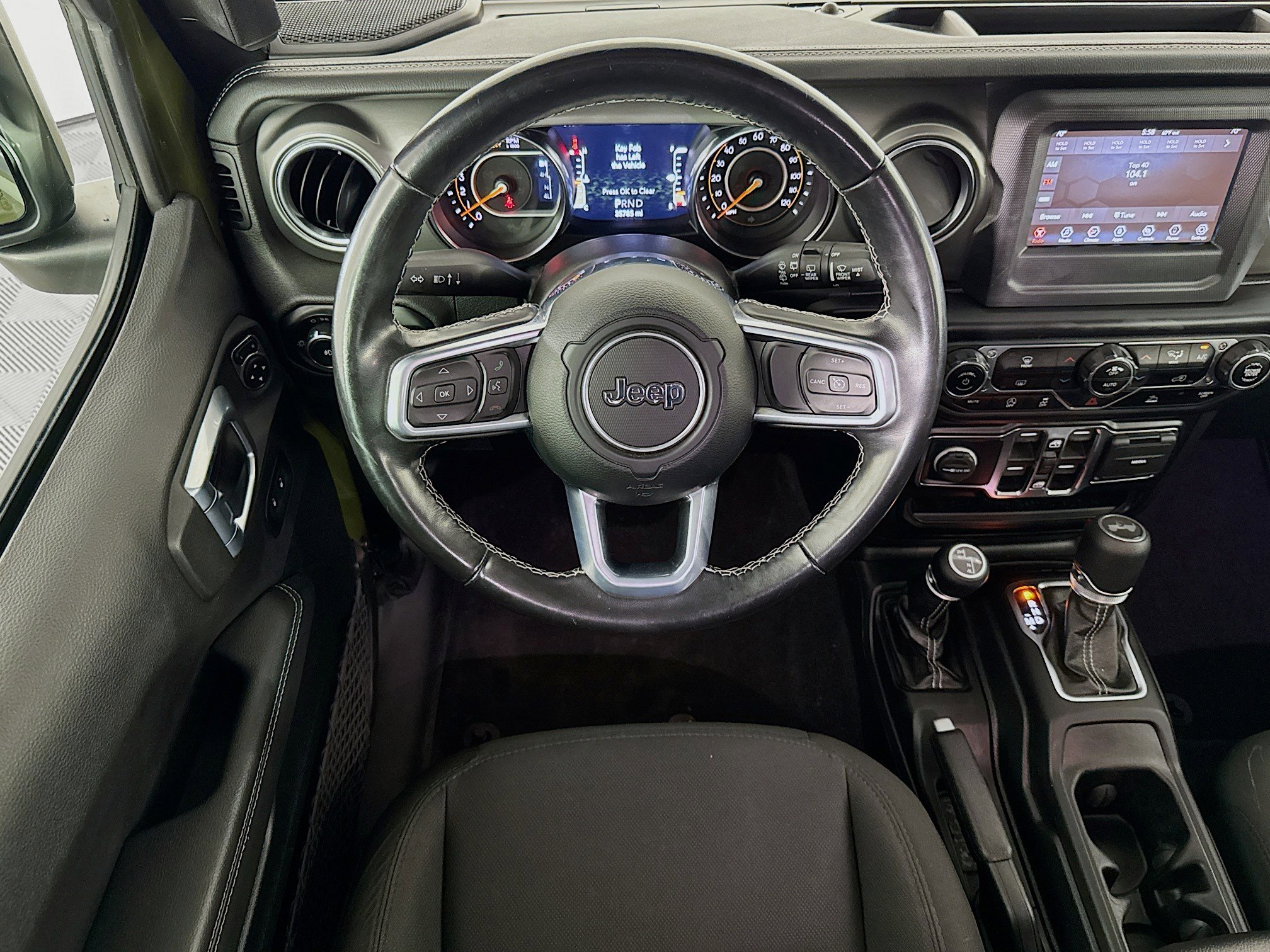 Used 2021 Jeep Wrangler Unlimited Sahara image 16