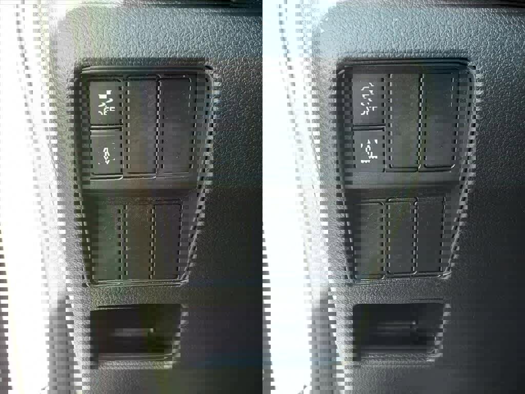 Used 2019 Honda CR-V LX image 14