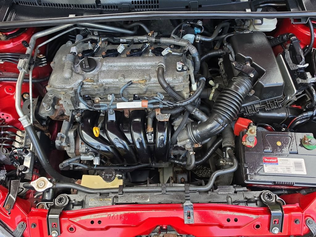 Used 2015 Toyota Corolla LE FWD image 14