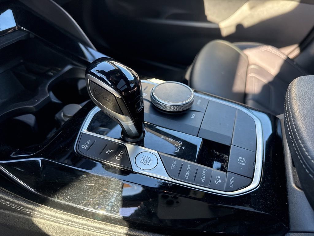 Used 2023 BMW X4 xDrive30i w/ Premium Package image 13