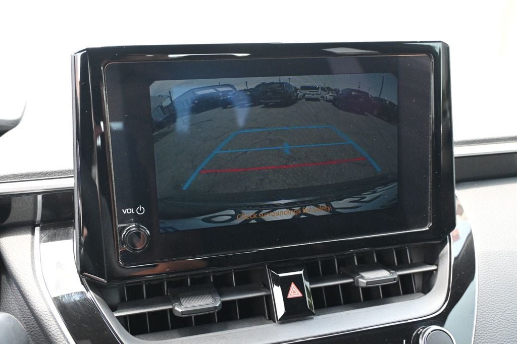 Used 2024 Toyota Corolla SE FWD image 12