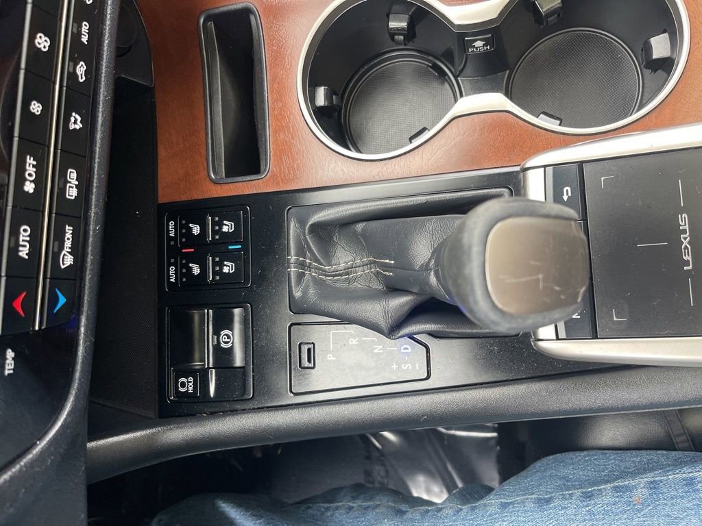 Used 2020 Lexus RX 450hL AWD w/ Premium Package image 23