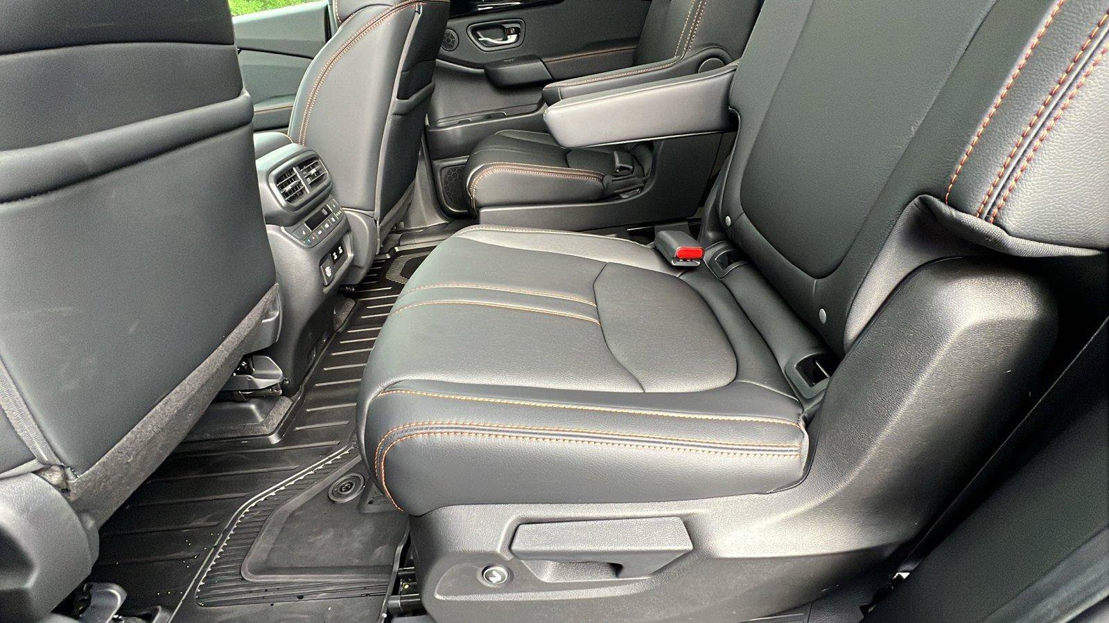 Used 2026 Honda Pilot TrailSport image 19