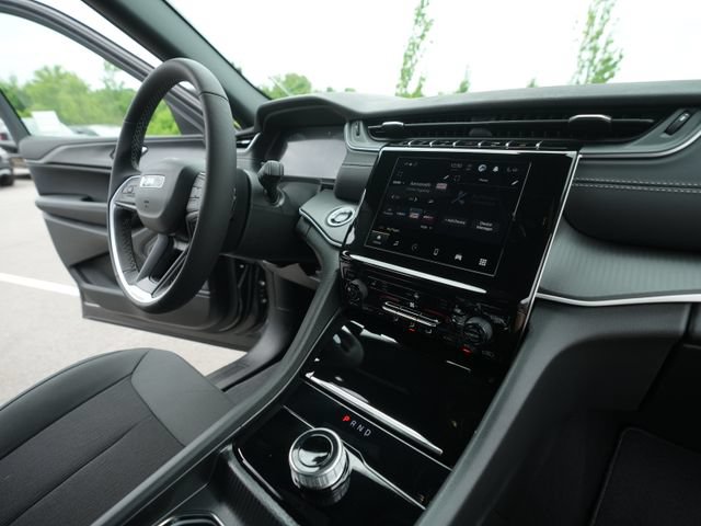 New 2026 Jeep Grand Cherokee L 4WD image 33