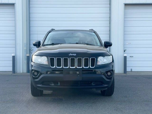 Used 2013 Jeep Compass Sport AWD/4WD image 2