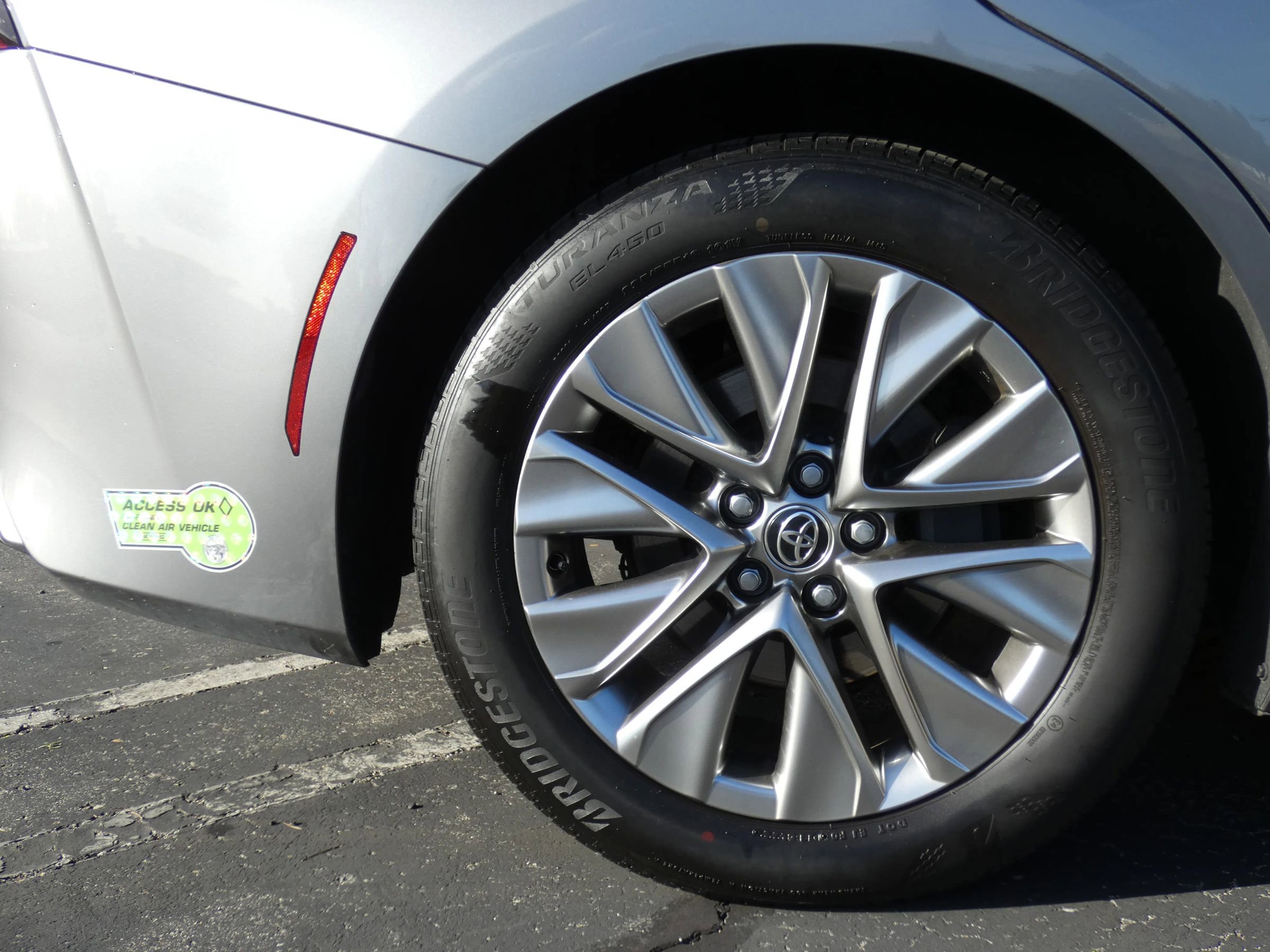 Used 2023 Toyota Mirai XLE Sedan 4D image 19