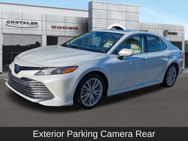 Used 2020 Toyota Camry XLE image 9