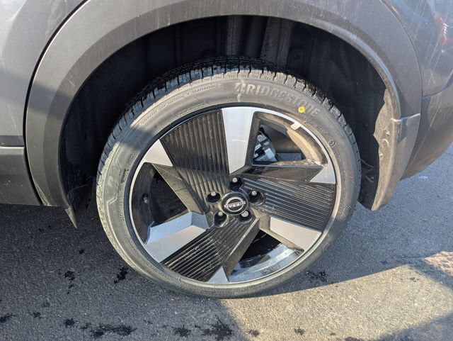 New 2026 Nissan Kicks SR w/ Cold Weather Package FWD image 25