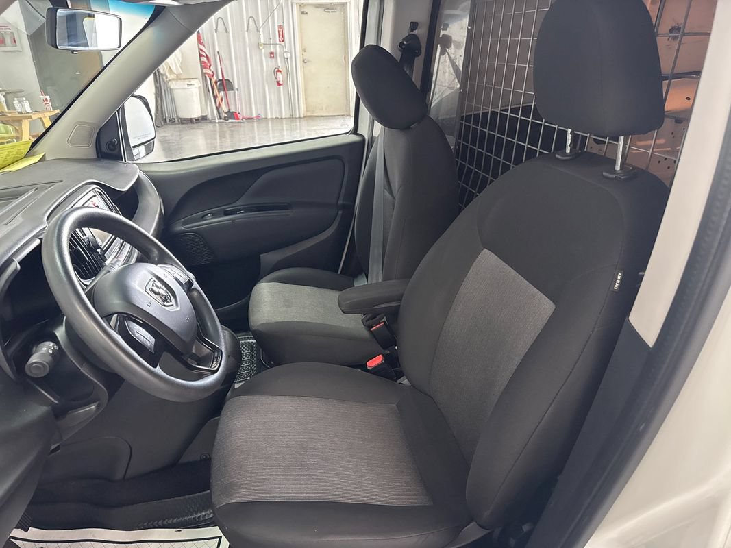 Used 2022 RAM ProMaster City Tradesman FWD image 9