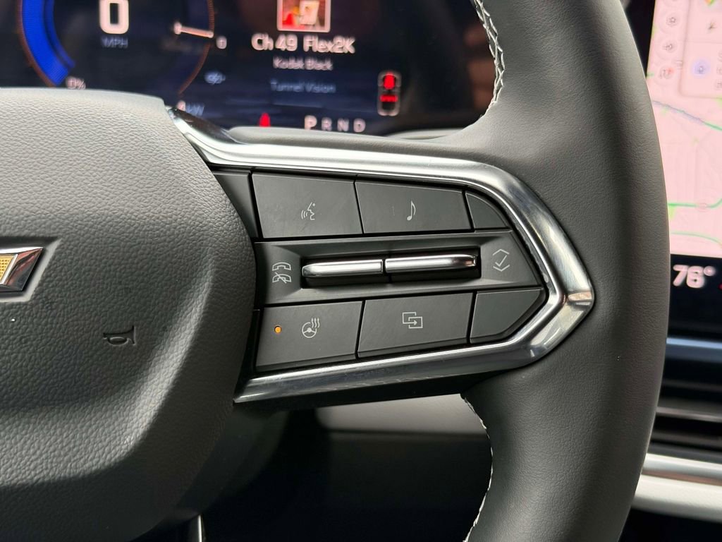 Used 2025 Chevrolet Equinox EV LT image 30