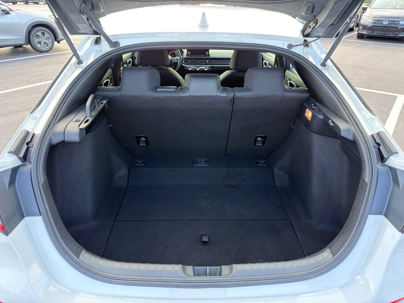 Used 2025 Honda Civic Sport image 28