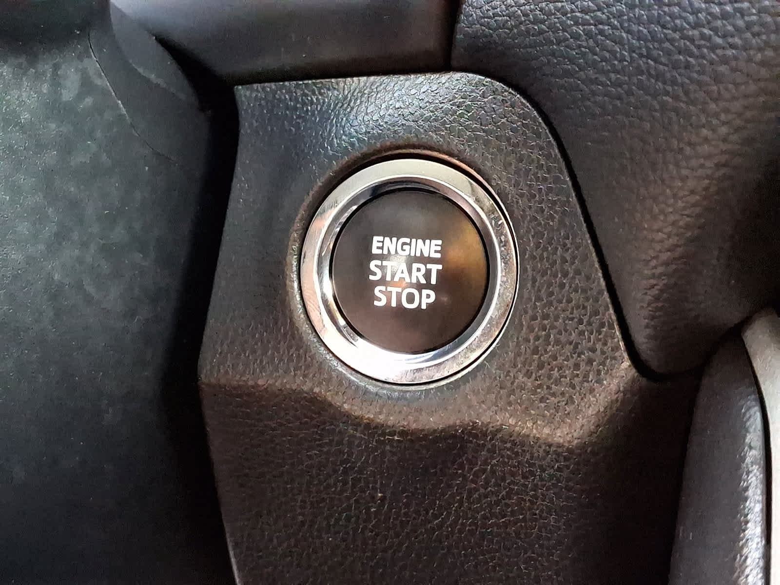 Used 2024 Toyota RAV4 XLE w/ Convenience Package AWD/4WD image 27