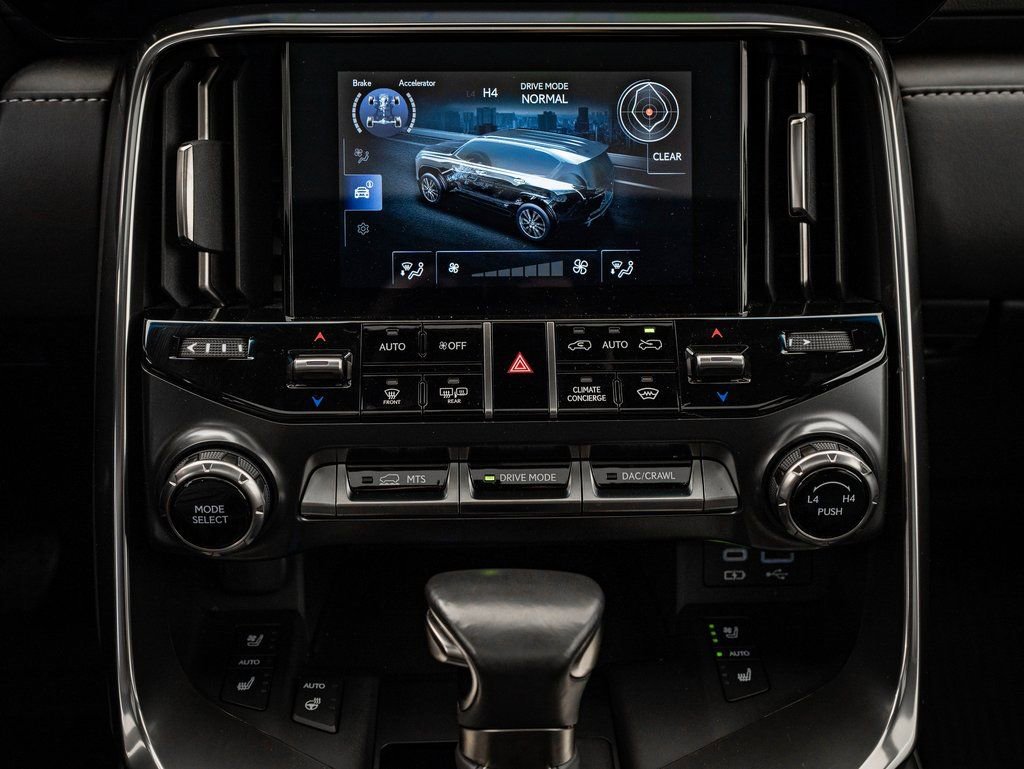 Used 2024 Lexus LX 600 4WD w/ Interior Upgrade Package image 38