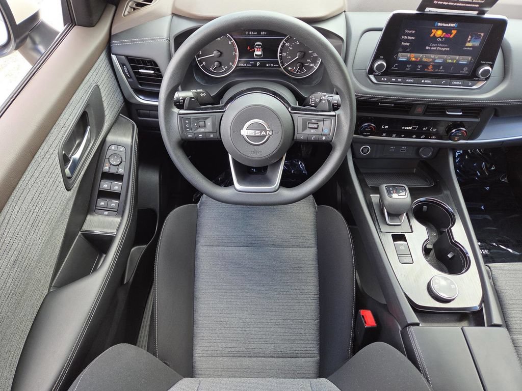 Used 2023 Nissan Rogue SV AWD/4WD image 22