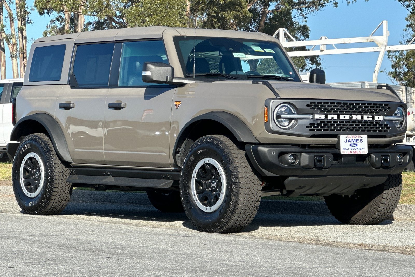 Used 2025 Ford Bronco Badlands AWD/4WD image 7