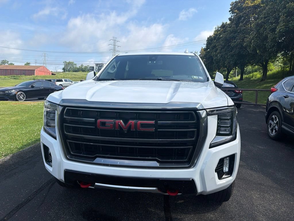 Used 2021 GMC Yukon XL AT4 w/ AT4 Premium Package AWD/4WD image 10