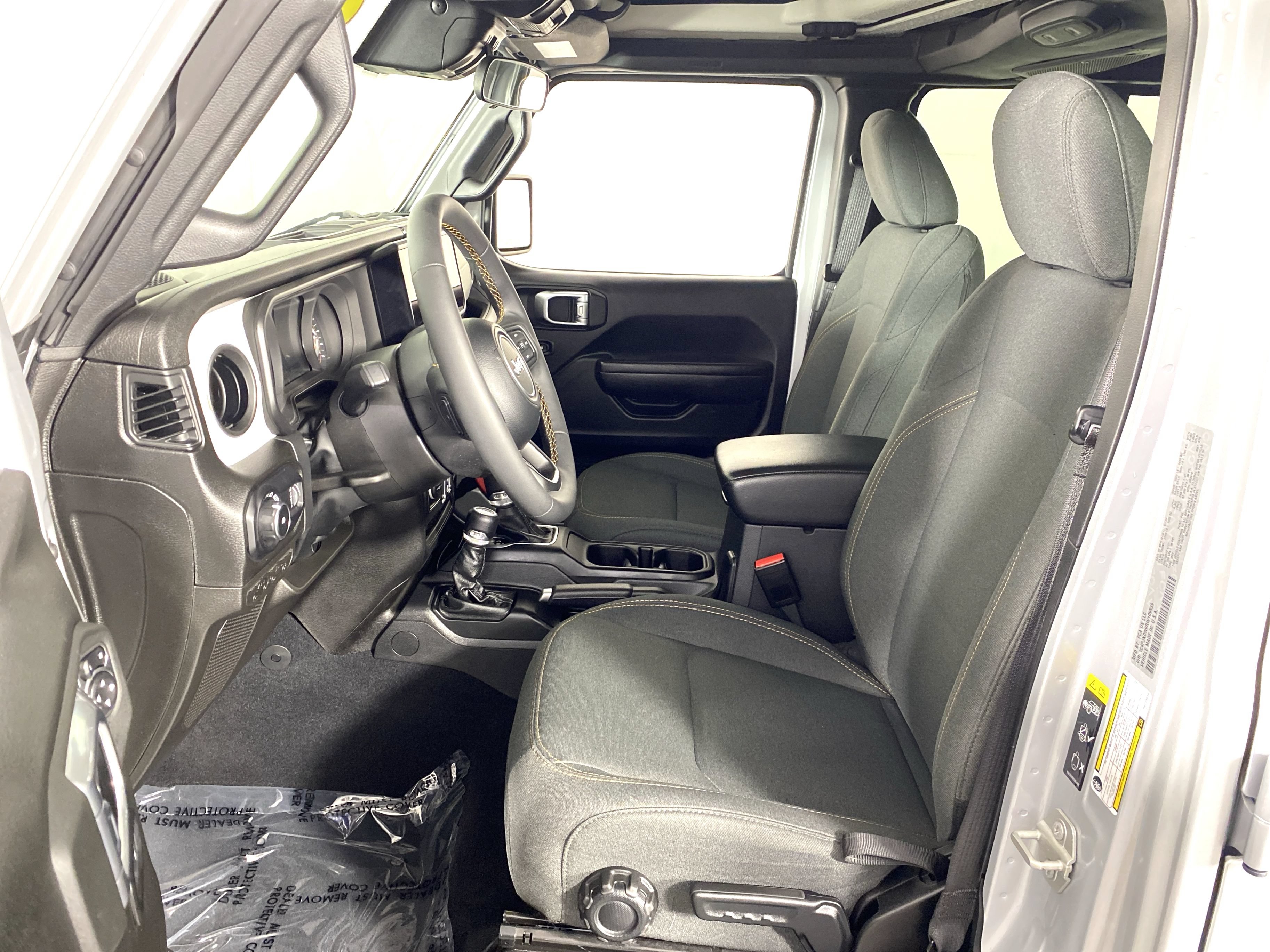 Used 2024 Jeep Wrangler Unlimited Sport AWD/4WD image 16