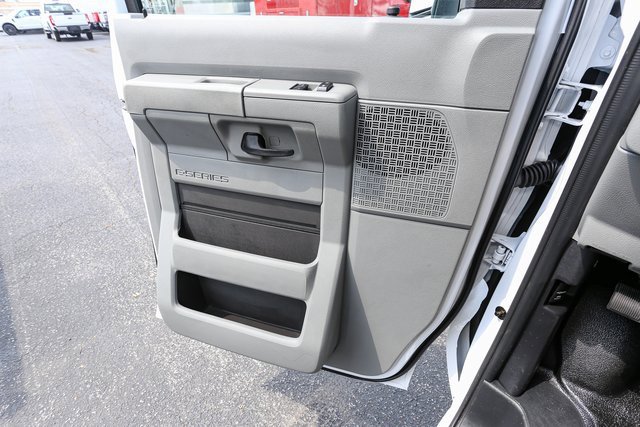 New 2026 Ford E-450 and Econoline 450 Super Duty w/ Power Equipment Group image 27
