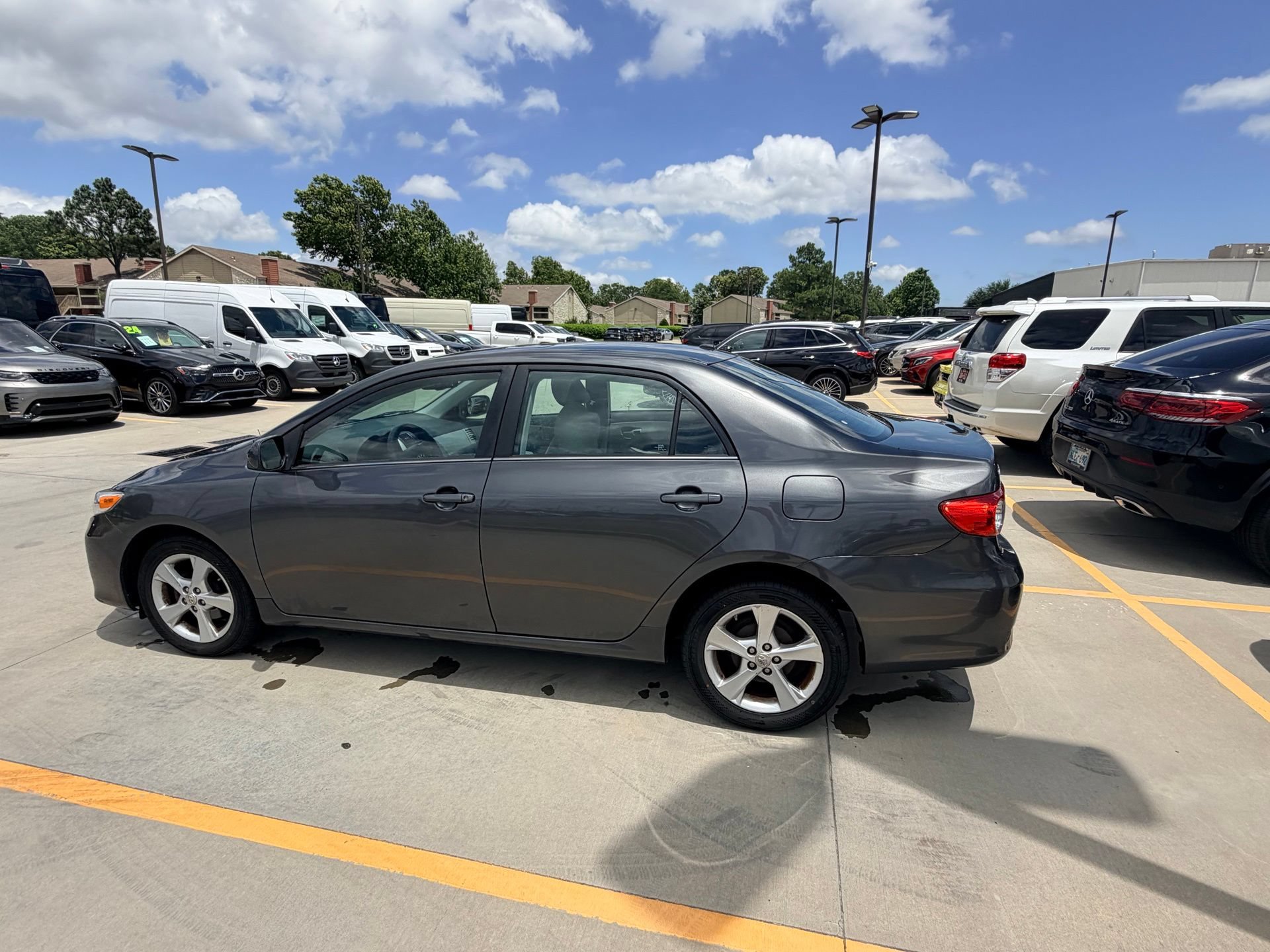 Used 2013 Toyota Corolla LE w/ Premium Pkg FWD image 10