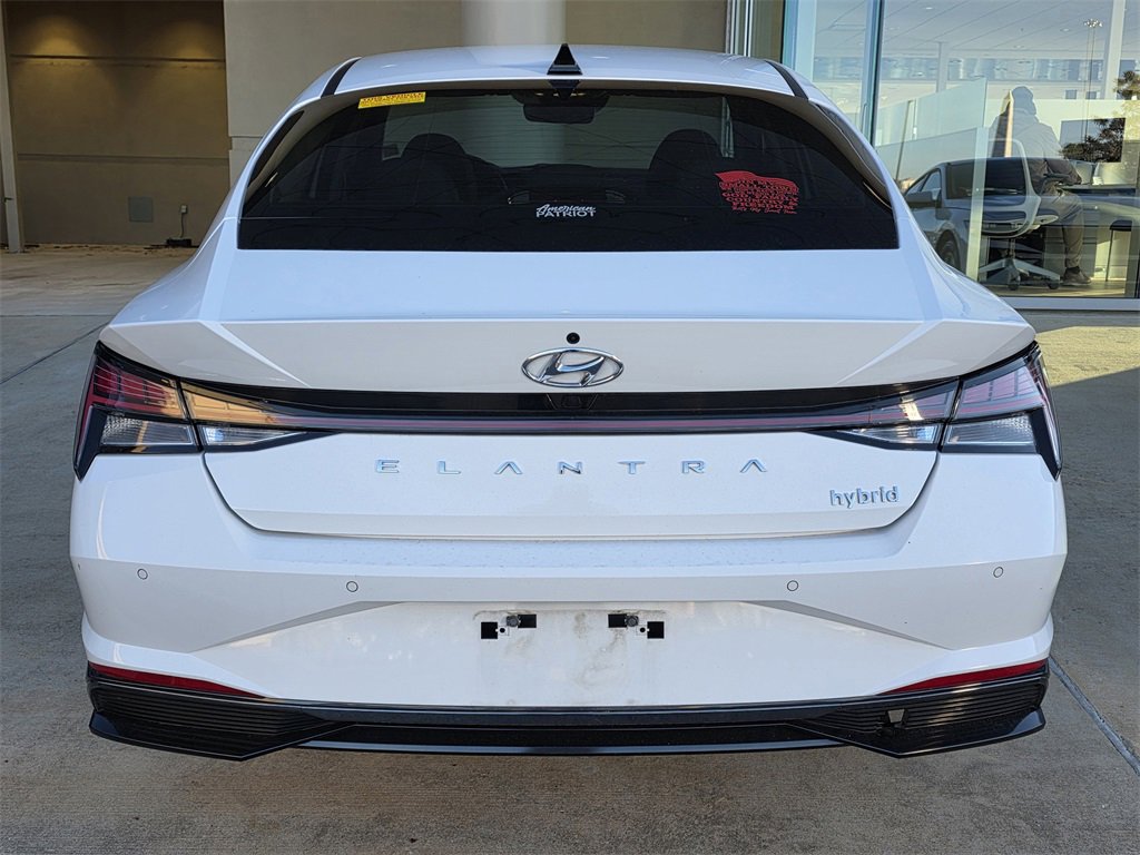 Used 2022 Hyundai Elantra Limited image 12