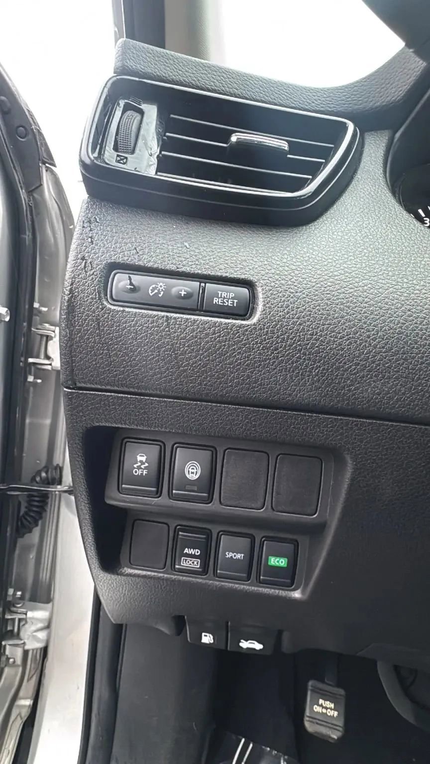 Used 2022 Nissan Rogue Sport S AWD/4WD image 11