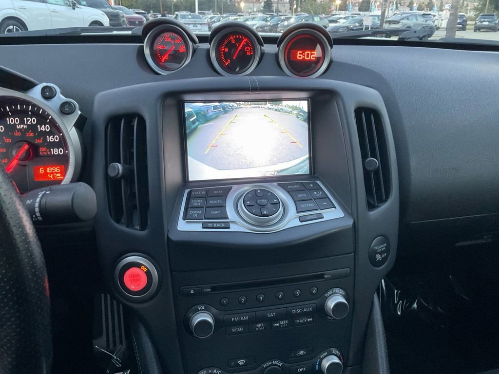 Used 2020 Nissan 370Z Touring Sport image 20