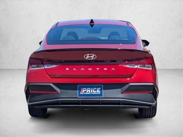 Used 2025 Hyundai Elantra Sport FWD image 7