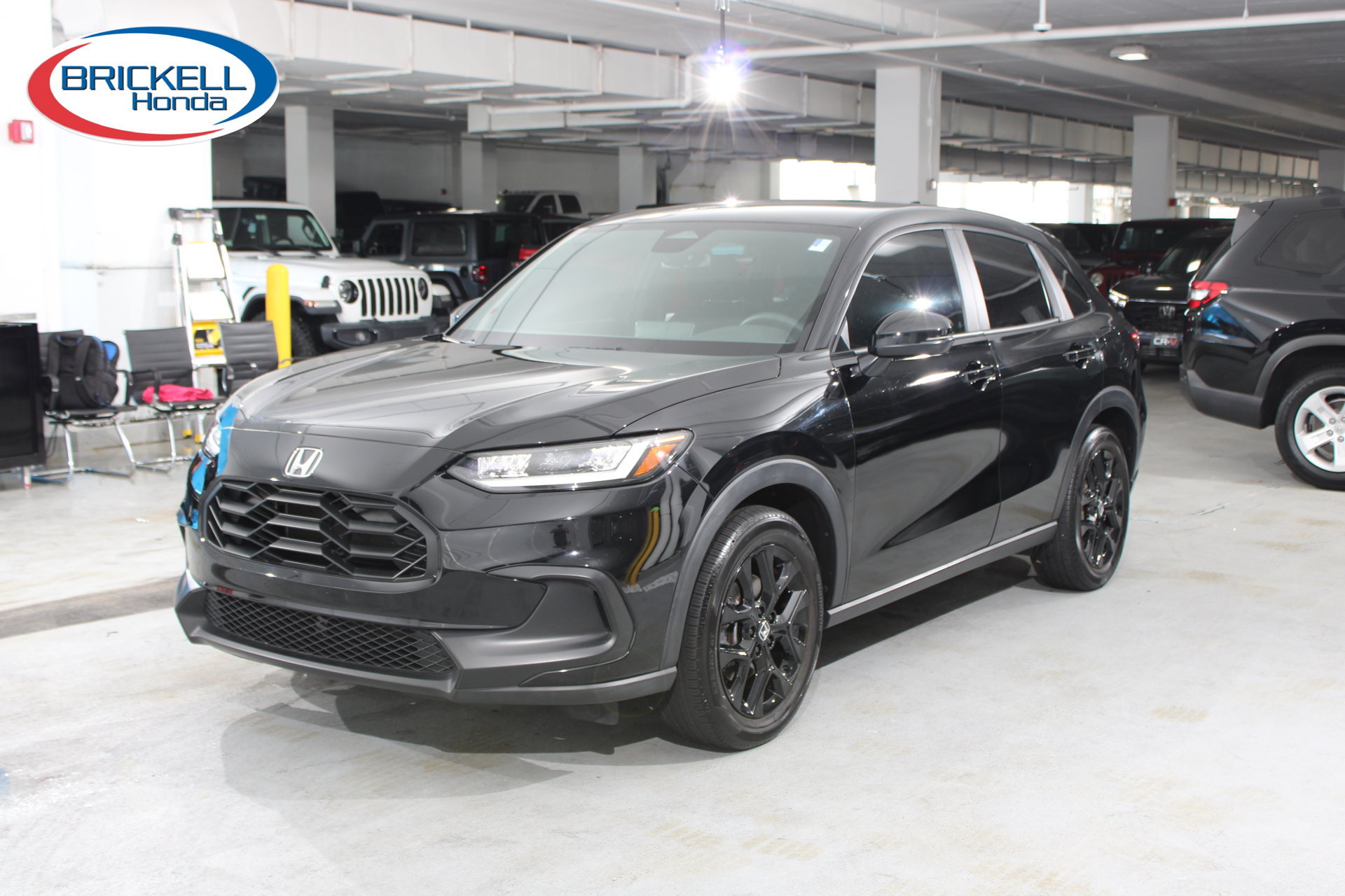 Used 2024 Honda HR-V Sport image 2